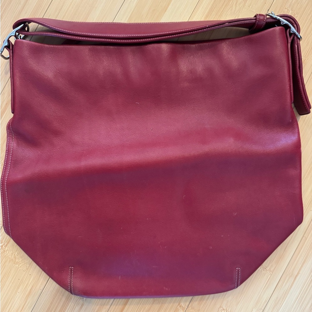 Like New! Coach Bucket Bag in Red with Adjustable Top Strap!